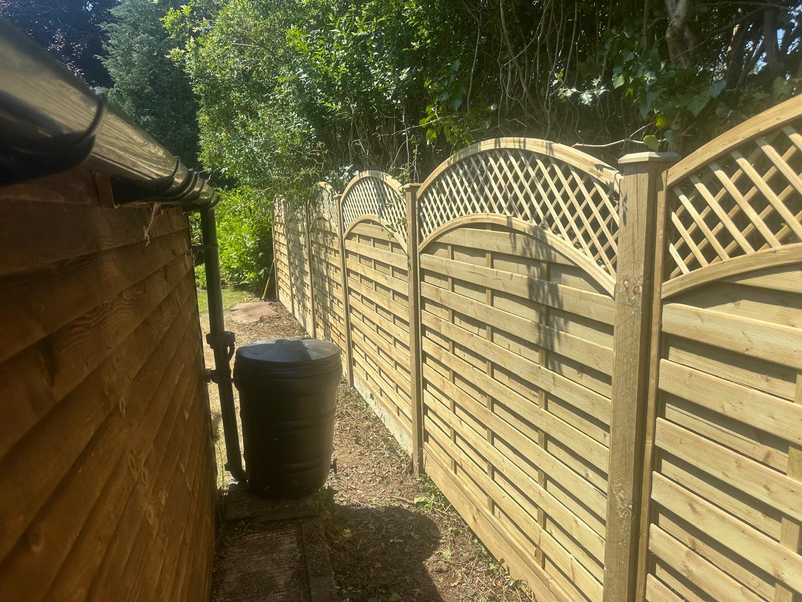 Decorative lattice-top panel fencing